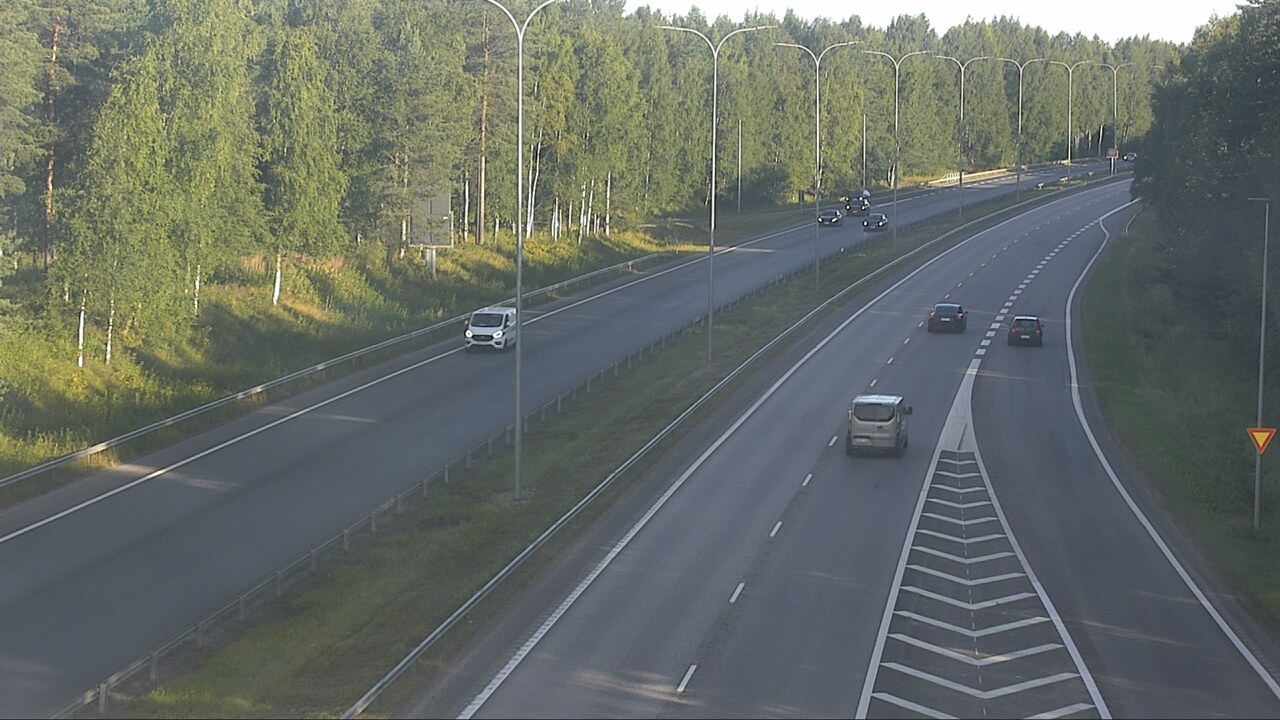 Weather Camera Image Road 4 Oulu, Isko, Oulu, Pohjois-Pohjanmaa