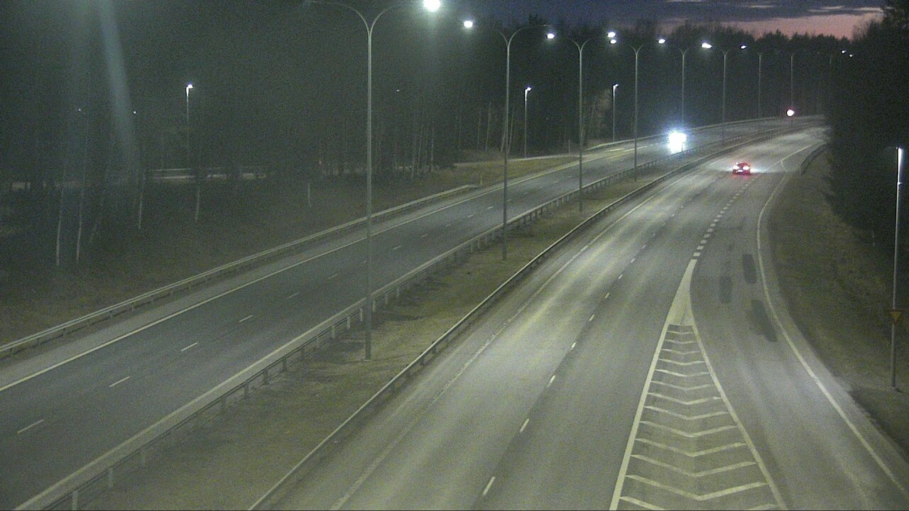 Weather Camera Image Road 4 Oulu, Isko, Oulu, Pohjois-Pohjanmaa