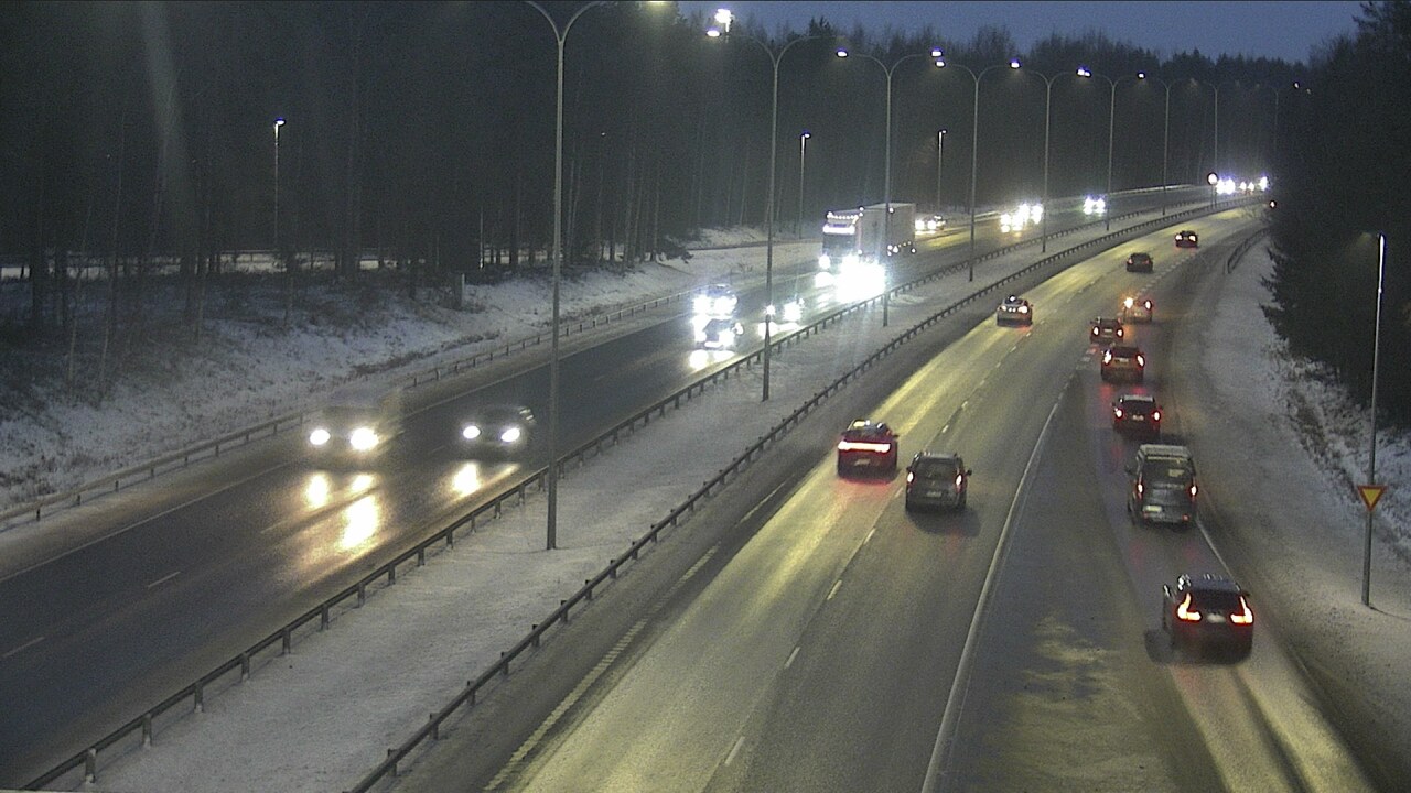 Weather Camera Image Väg 4 Uleåborg, Isko, Oulu, Pohjois-Pohjanmaa