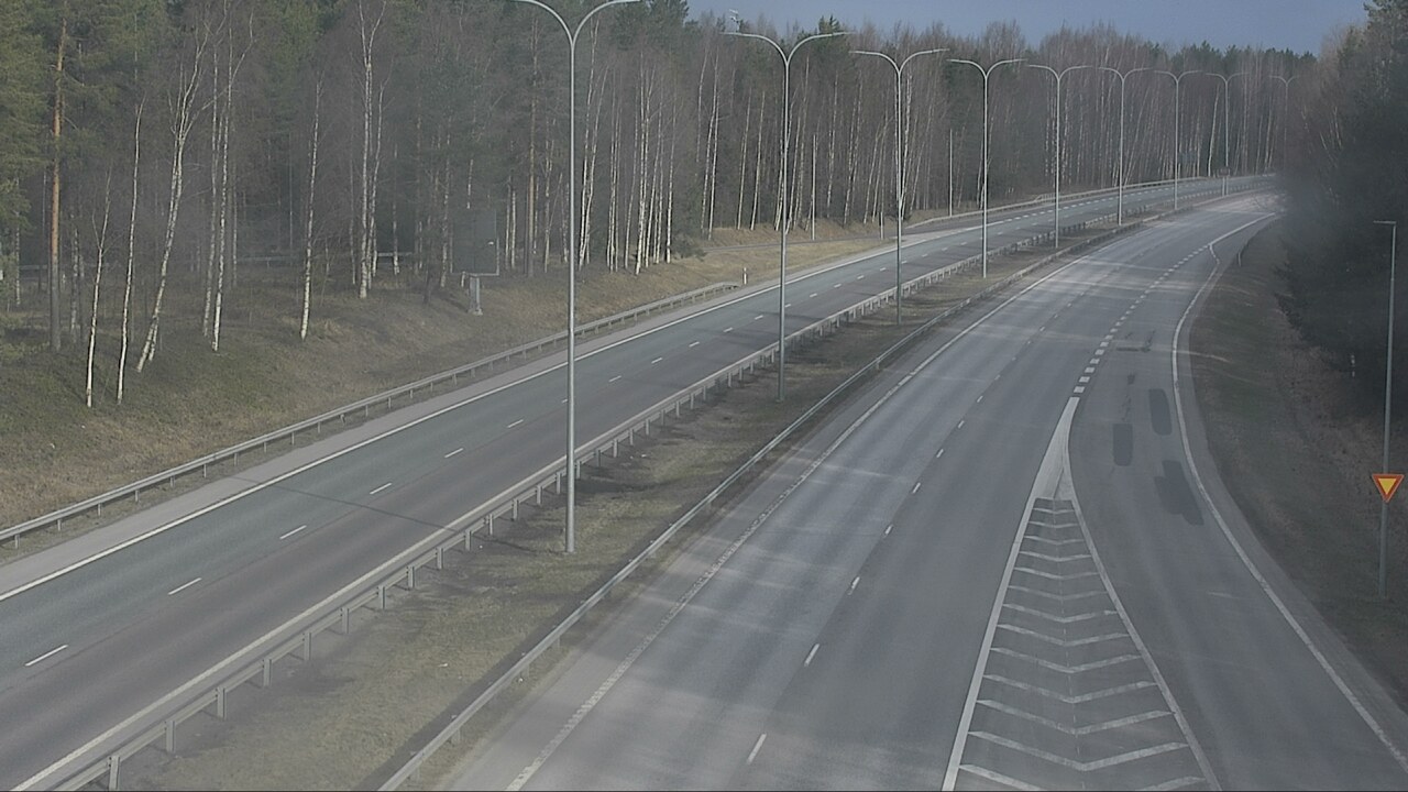 Weather Camera Image Väg 4 Uleåborg, Isko, Oulu, Pohjois-Pohjanmaa