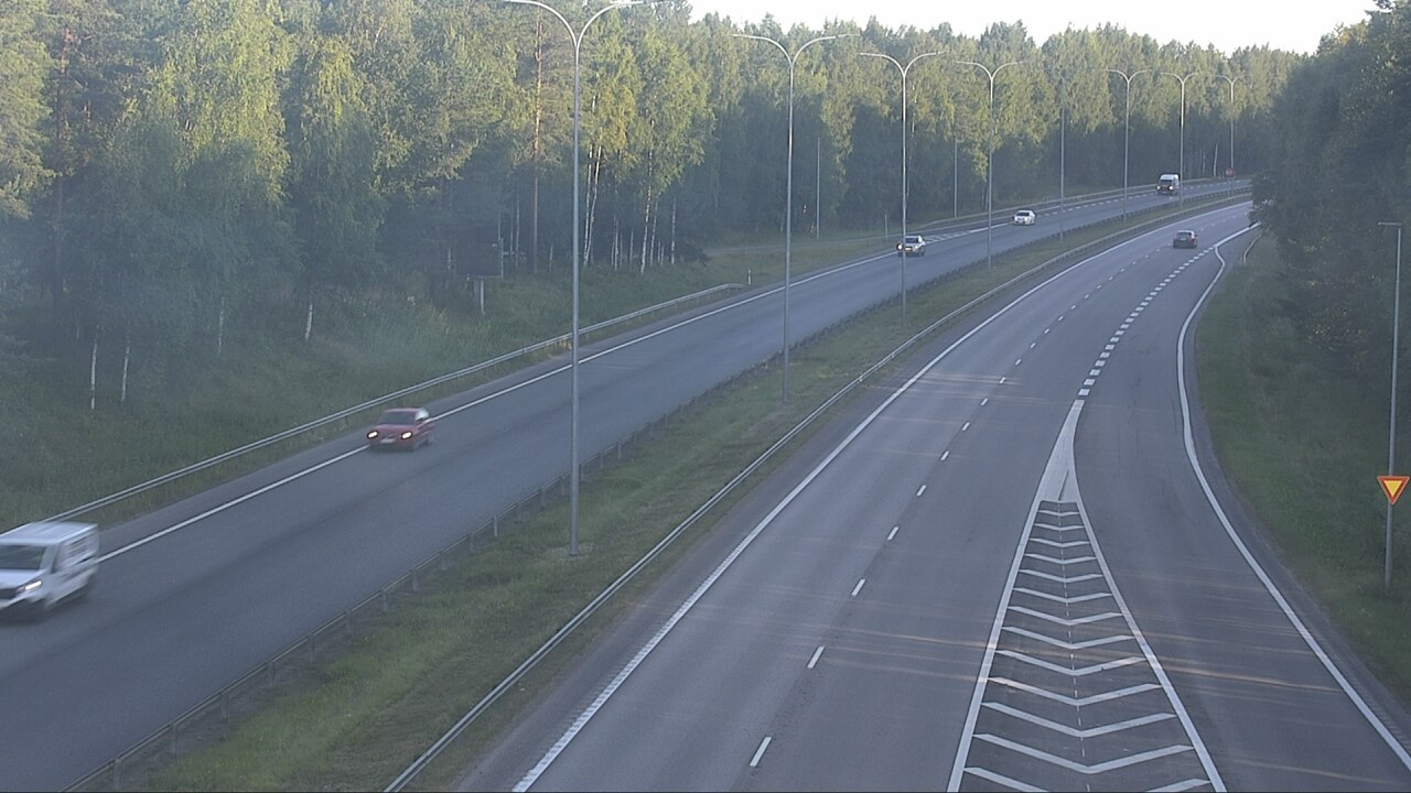 Weather Camera Image Road 4 Oulu, Isko, Oulu, Pohjois-Pohjanmaa