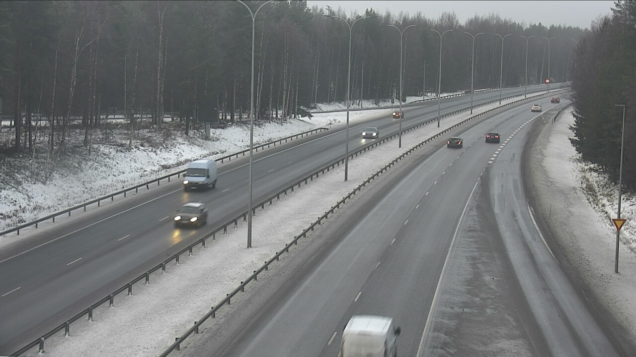 Weather Camera Image Road 4 Oulu, Isko, Oulu, Pohjois-Pohjanmaa