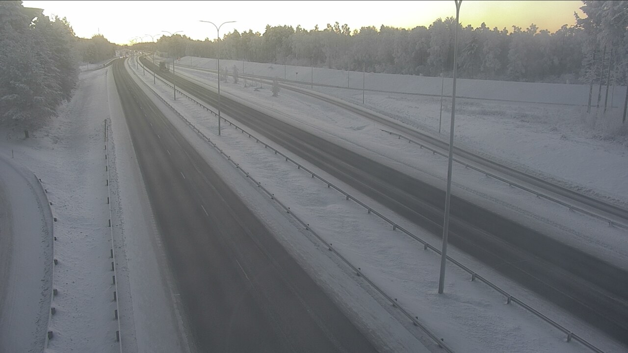 Weather Camera Image Road 4 Oulu, Isko, Oulu, Pohjois-Pohjanmaa