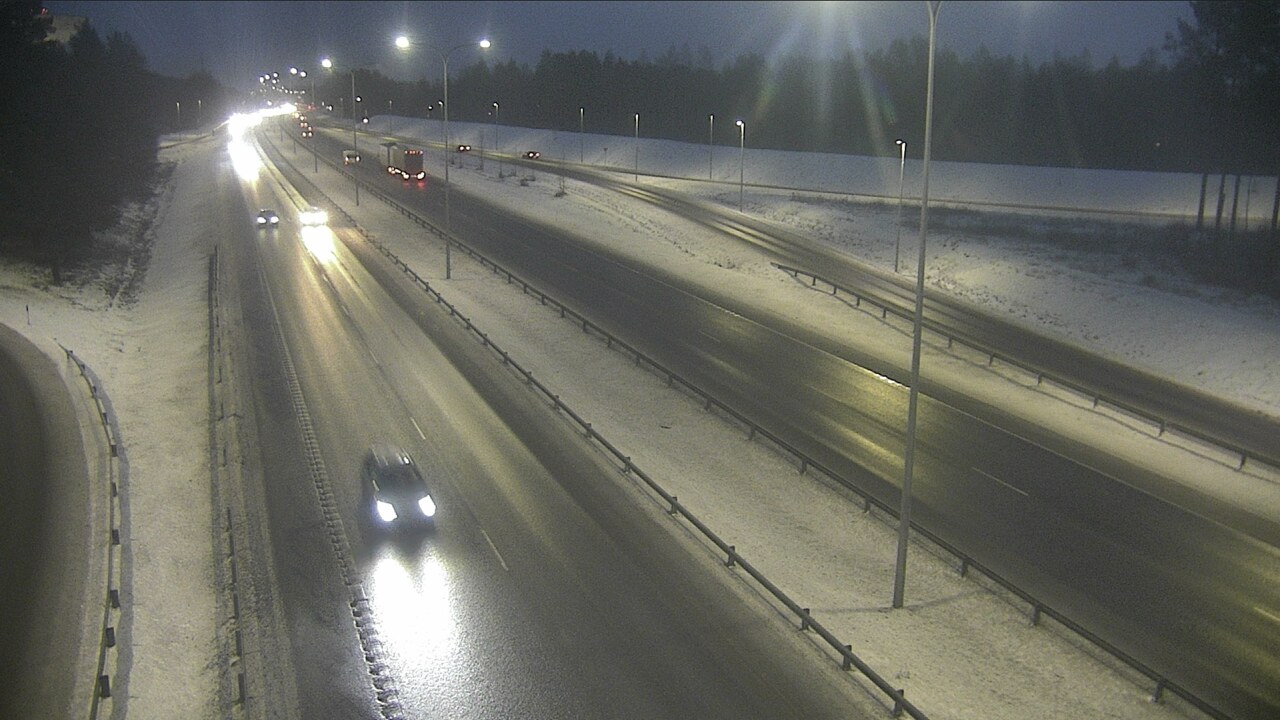 Weather Camera Image Väg 4 Uleåborg, Isko, Oulu, Pohjois-Pohjanmaa