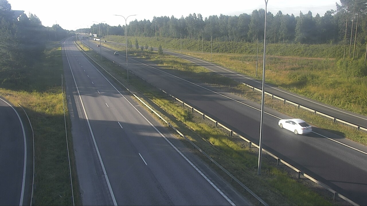 Weather Camera Image Väg 4 Uleåborg, Isko, Oulu, Pohjois-Pohjanmaa