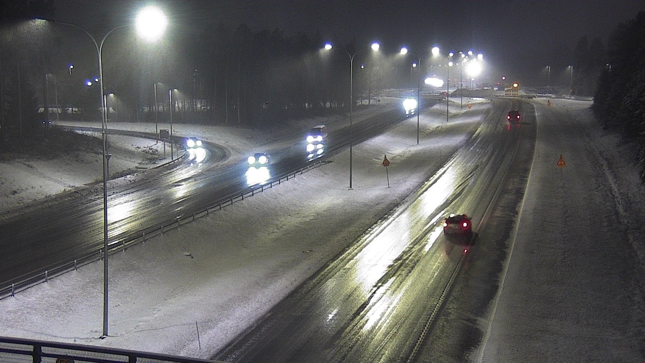 Weather Camera Image Väg 4 Oleåborg, Pateniemi, Oulu, Pohjois-Pohjanmaa