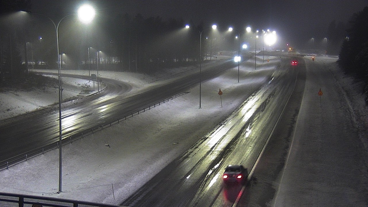 Weather Camera Image Väg 4 Oleåborg, Pateniemi, Oulu, Pohjois-Pohjanmaa