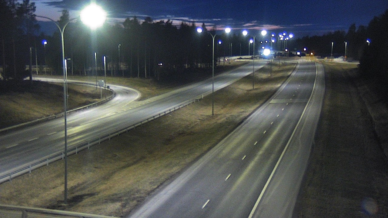 Weather Camera Image Väg 4 Oleåborg, Pateniemi, Oulu, Pohjois-Pohjanmaa