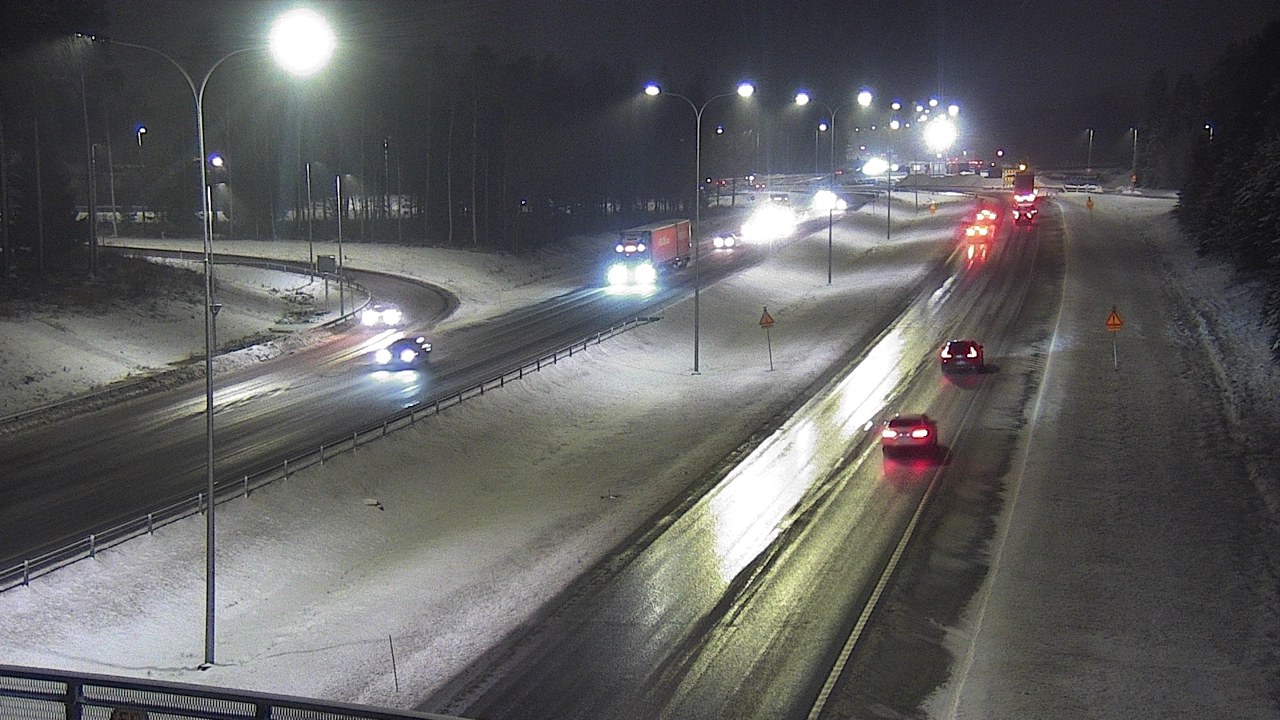 Weather Camera Image Väg 4 Oleåborg, Pateniemi, Oulu, Pohjois-Pohjanmaa