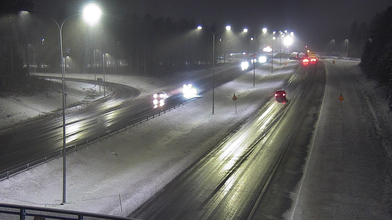 Weather Camera Image Väg 4 Oleåborg, Pateniemi, Oulu, Pohjois-Pohjanmaa