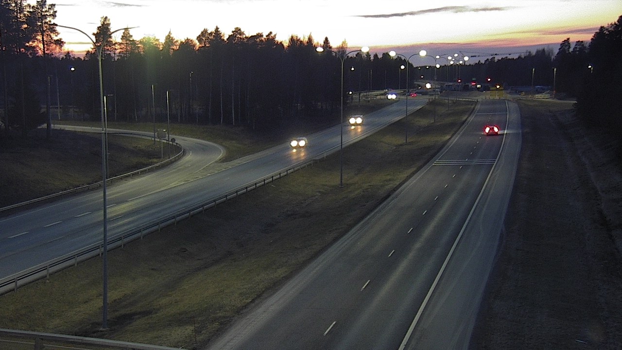 Weather Camera Image Väg 4 Oleåborg, Pateniemi, Oulu, Pohjois-Pohjanmaa