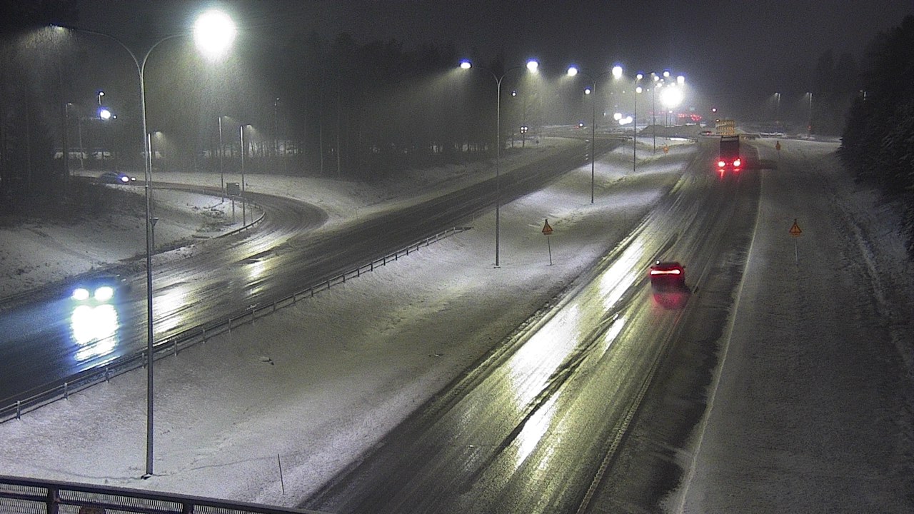Weather Camera Image Väg 4 Oleåborg, Pateniemi, Oulu, Pohjois-Pohjanmaa