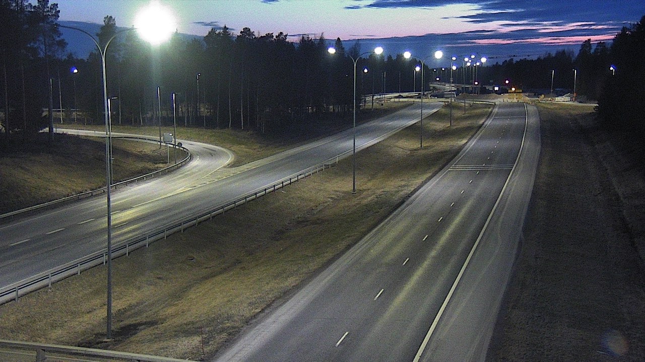 Weather Camera Image Väg 4 Oleåborg, Pateniemi, Oulu, Pohjois-Pohjanmaa