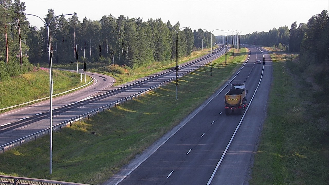 Weather Camera Image Väg 4 Oleåborg, Pateniemi, Oulu, Pohjois-Pohjanmaa