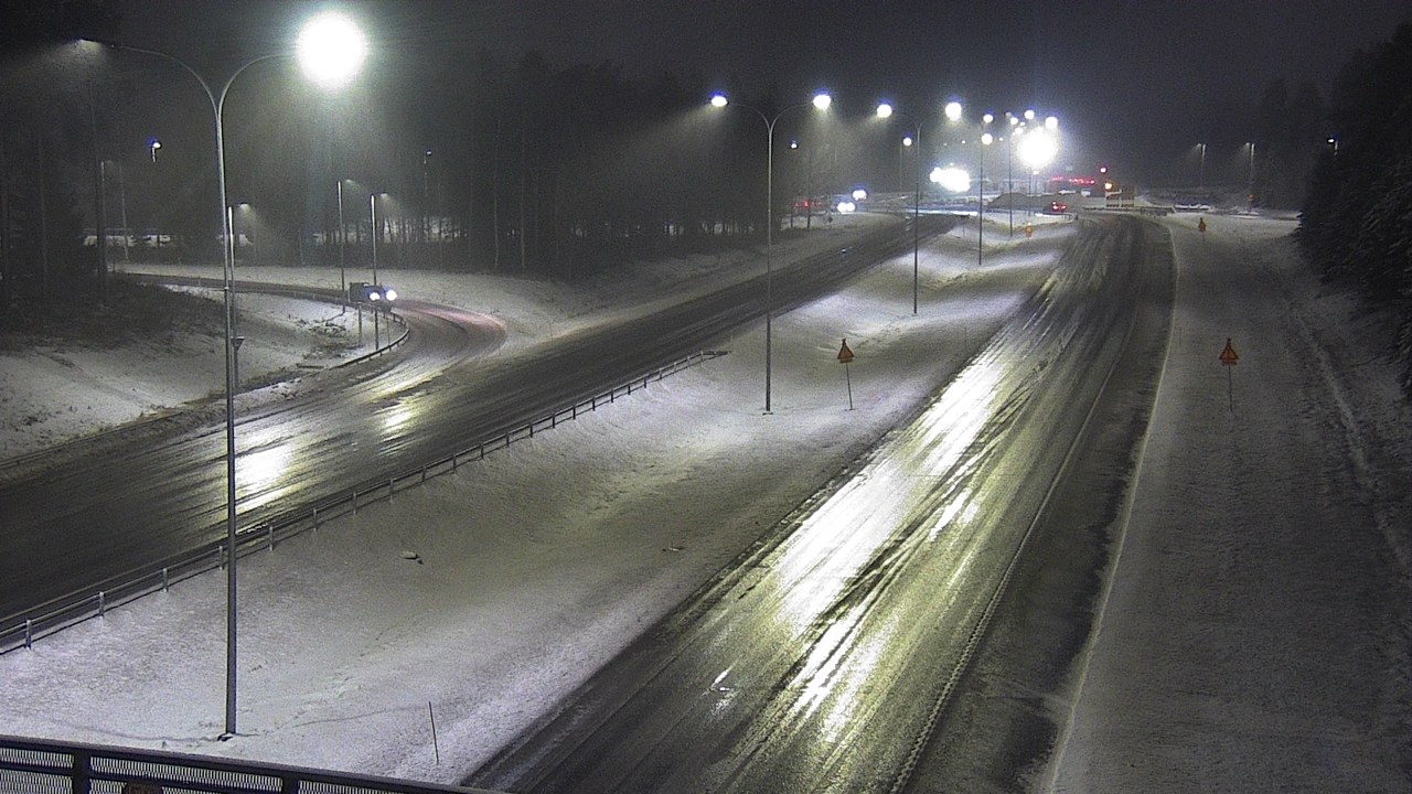 Weather Camera Image Väg 4 Oleåborg, Pateniemi, Oulu, Pohjois-Pohjanmaa