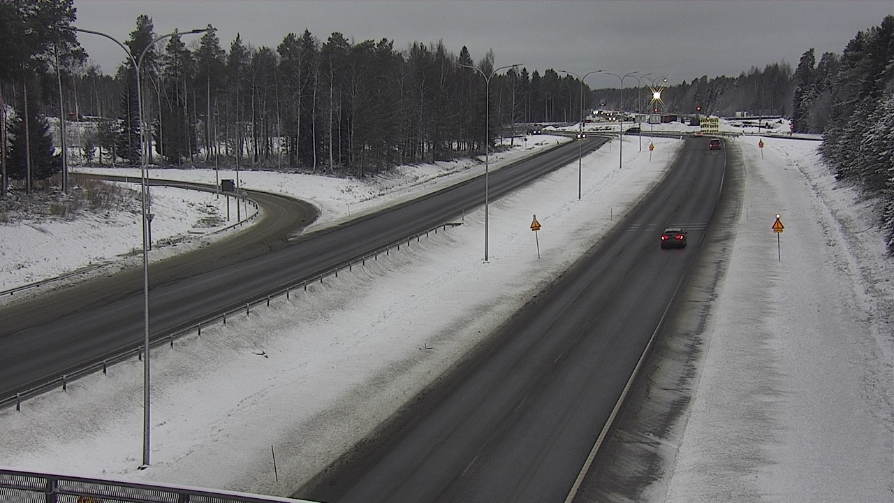 Weather Camera Image Väg 4 Oleåborg, Pateniemi, Oulu, Pohjois-Pohjanmaa
