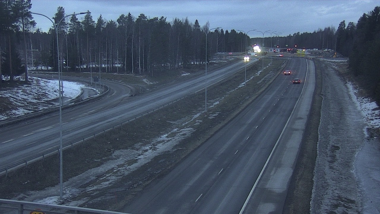 Weather Camera Image Road 4 Oulu, Pateniemi, Oulu, Pohjois-Pohjanmaa