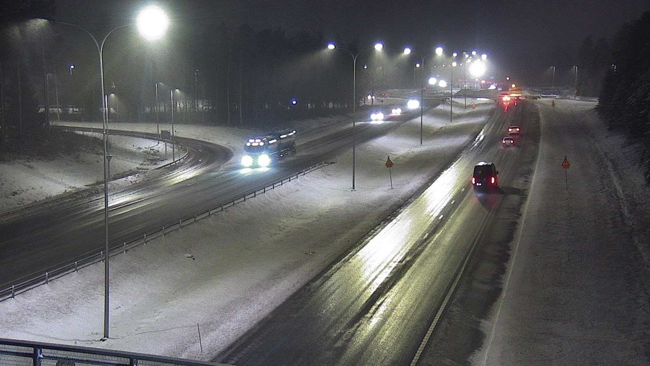 Weather Camera Image Väg 4 Oleåborg, Pateniemi, Oulu, Pohjois-Pohjanmaa