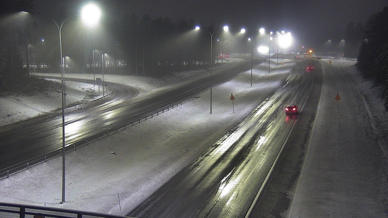 Weather Camera Image Väg 4 Oleåborg, Pateniemi, Oulu, Pohjois-Pohjanmaa
