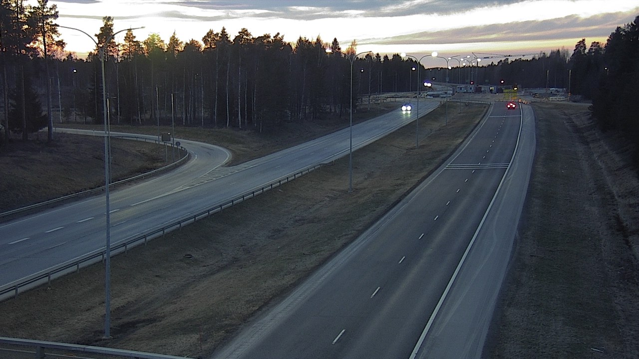 Weather Camera Image Väg 4 Oleåborg, Pateniemi, Oulu, Pohjois-Pohjanmaa
