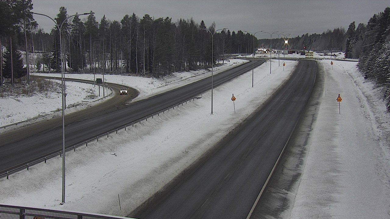 Weather Camera Image Väg 4 Oleåborg, Pateniemi, Oulu, Pohjois-Pohjanmaa