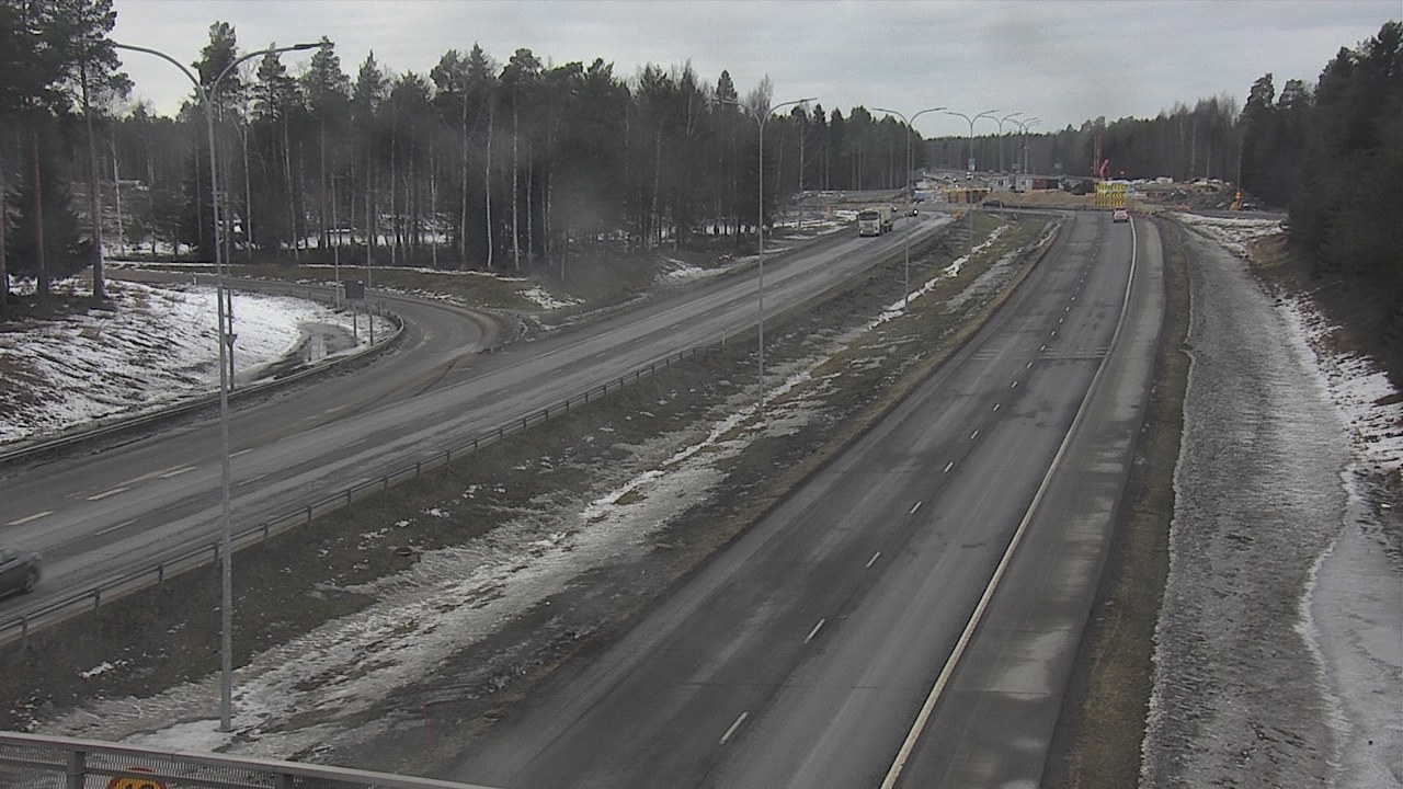 Weather Camera Image Väg 4 Oleåborg, Pateniemi, Oulu, Pohjois-Pohjanmaa