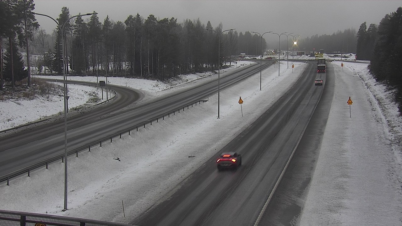 Weather Camera Image Väg 4 Oleåborg, Pateniemi, Oulu, Pohjois-Pohjanmaa