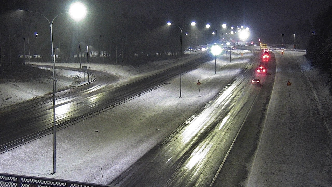 Weather Camera Image Väg 4 Oleåborg, Pateniemi, Oulu, Pohjois-Pohjanmaa