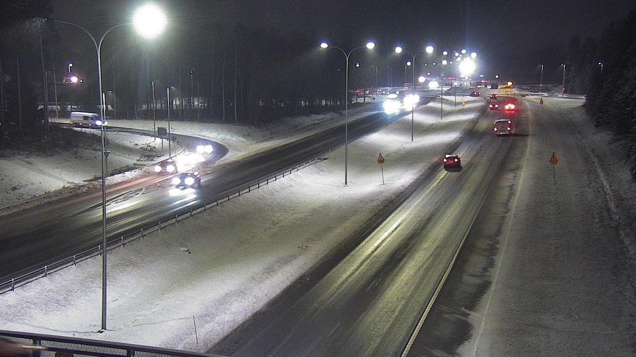 Weather Camera Image Väg 4 Oleåborg, Pateniemi, Oulu, Pohjois-Pohjanmaa