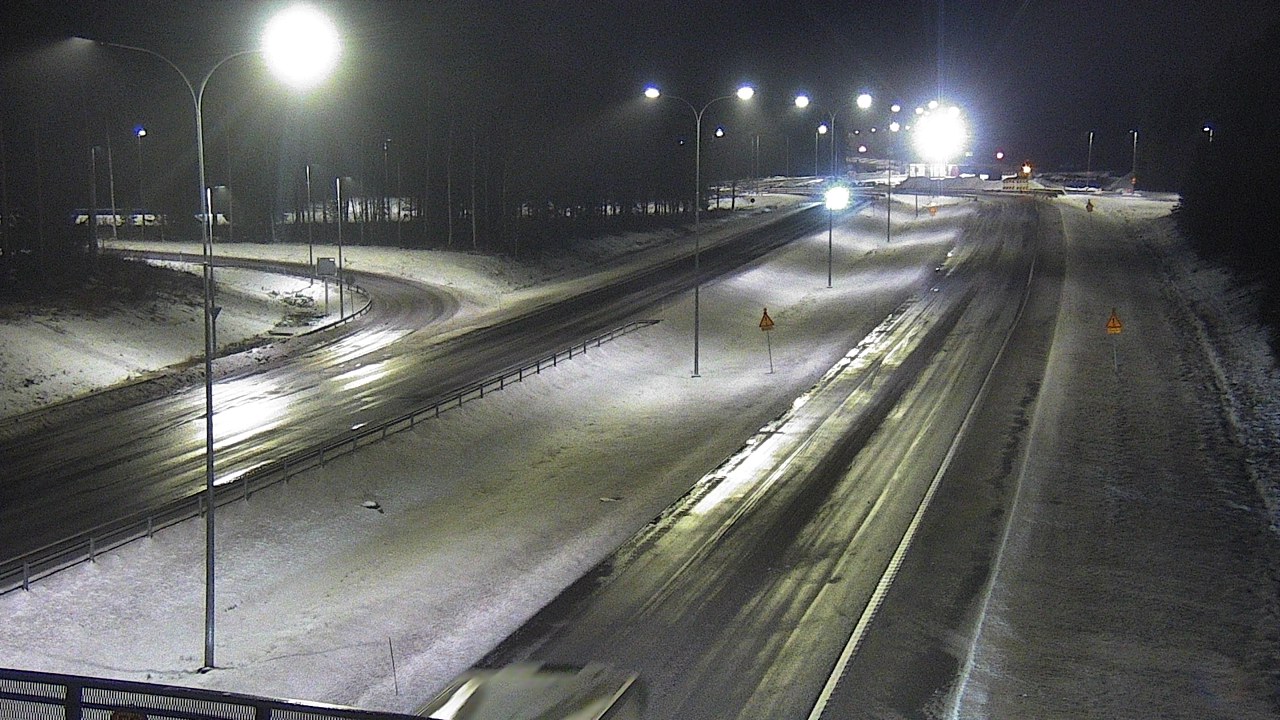 Weather Camera Image Väg 4 Oleåborg, Pateniemi, Oulu, Pohjois-Pohjanmaa