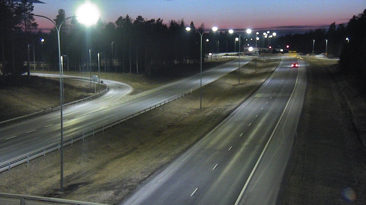 Weather Camera Image Väg 4 Oleåborg, Pateniemi, Oulu, Pohjois-Pohjanmaa
