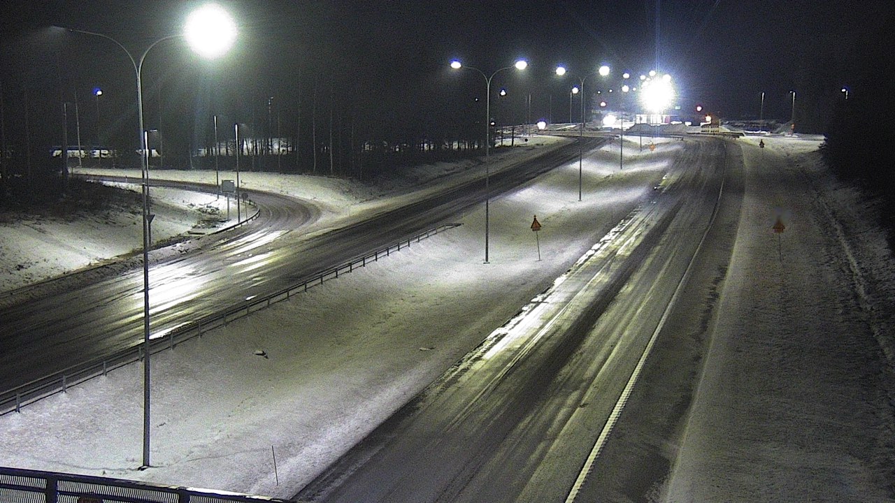 Weather Camera Image Väg 4 Oleåborg, Pateniemi, Oulu, Pohjois-Pohjanmaa