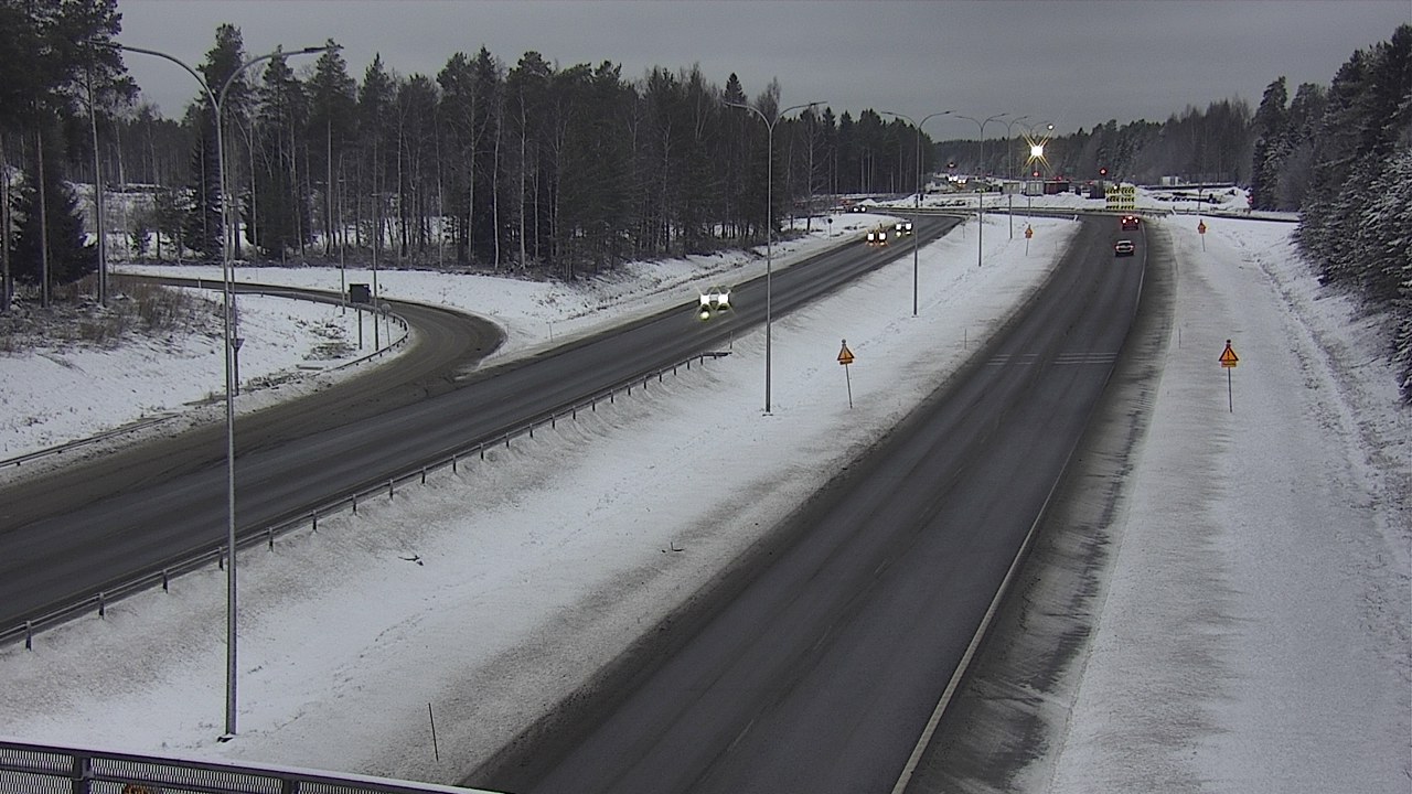 Weather Camera Image Väg 4 Oleåborg, Pateniemi, Oulu, Pohjois-Pohjanmaa