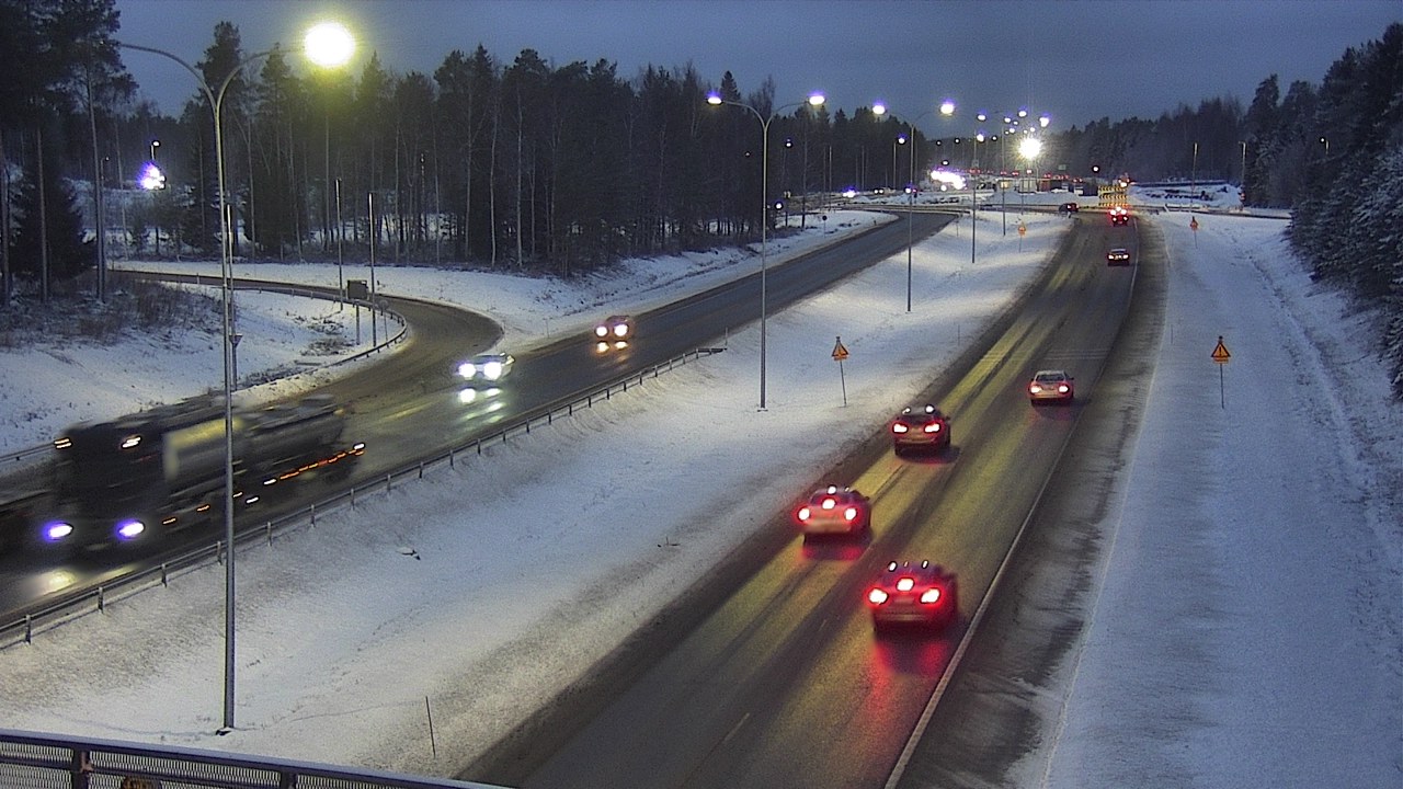 Weather Camera Image Väg 4 Oleåborg, Pateniemi, Oulu, Pohjois-Pohjanmaa