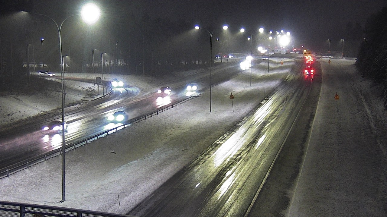 Weather Camera Image Väg 4 Oleåborg, Pateniemi, Oulu, Pohjois-Pohjanmaa