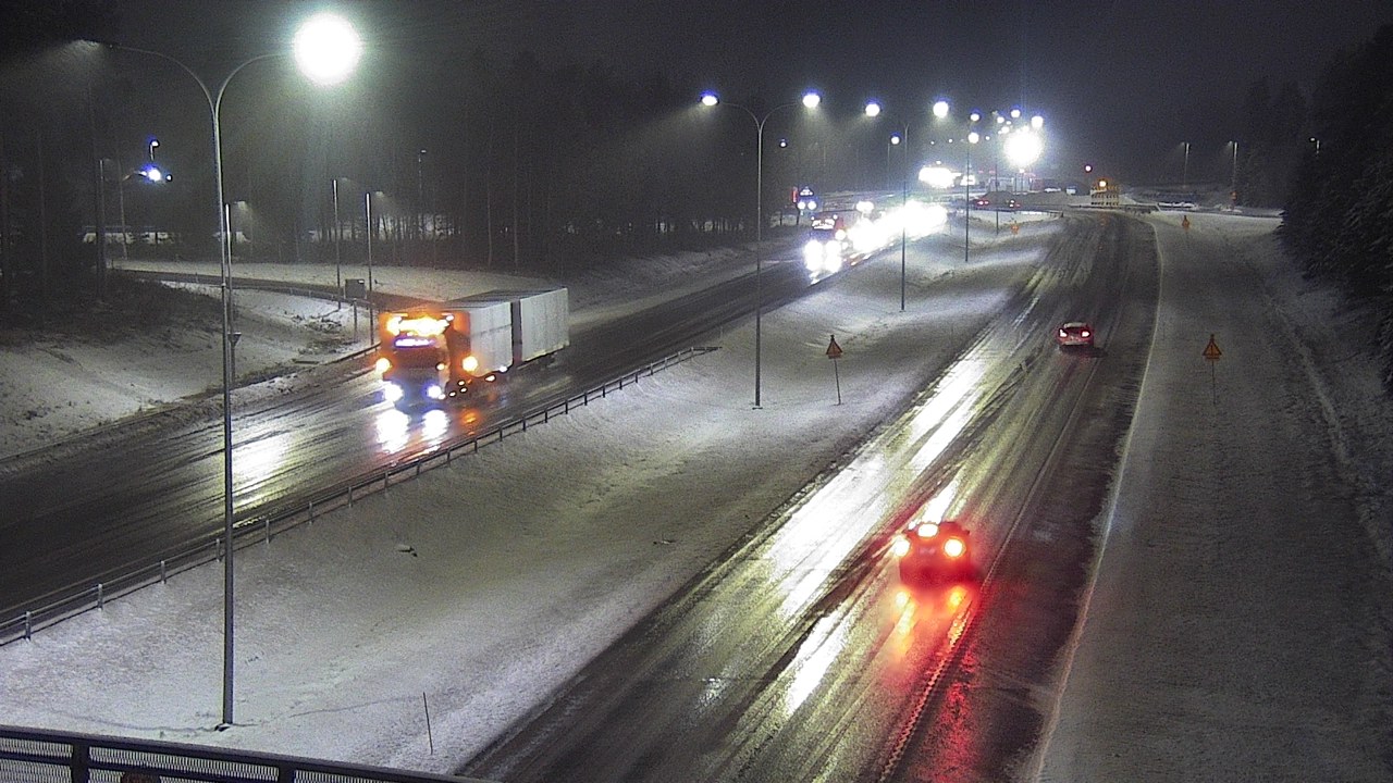 Weather Camera Image Väg 4 Oleåborg, Pateniemi, Oulu, Pohjois-Pohjanmaa