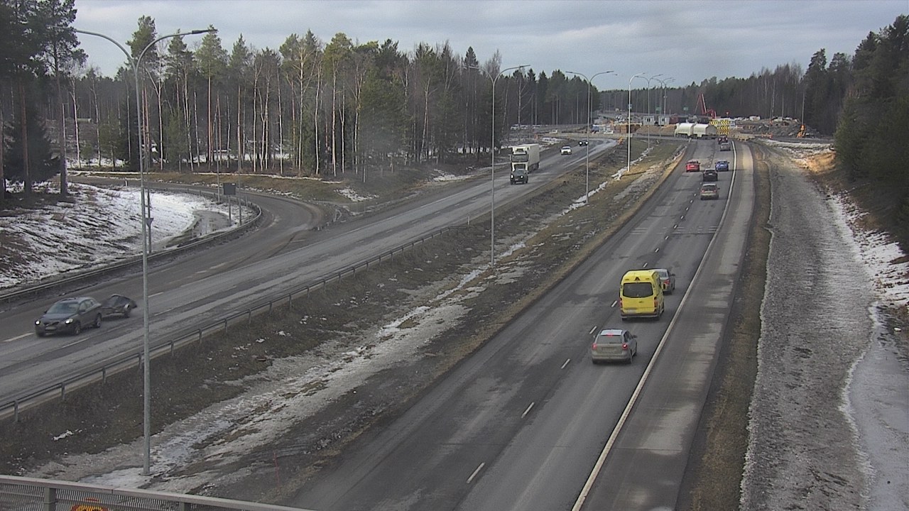 Weather Camera Image Väg 4 Oleåborg, Pateniemi, Oulu, Pohjois-Pohjanmaa