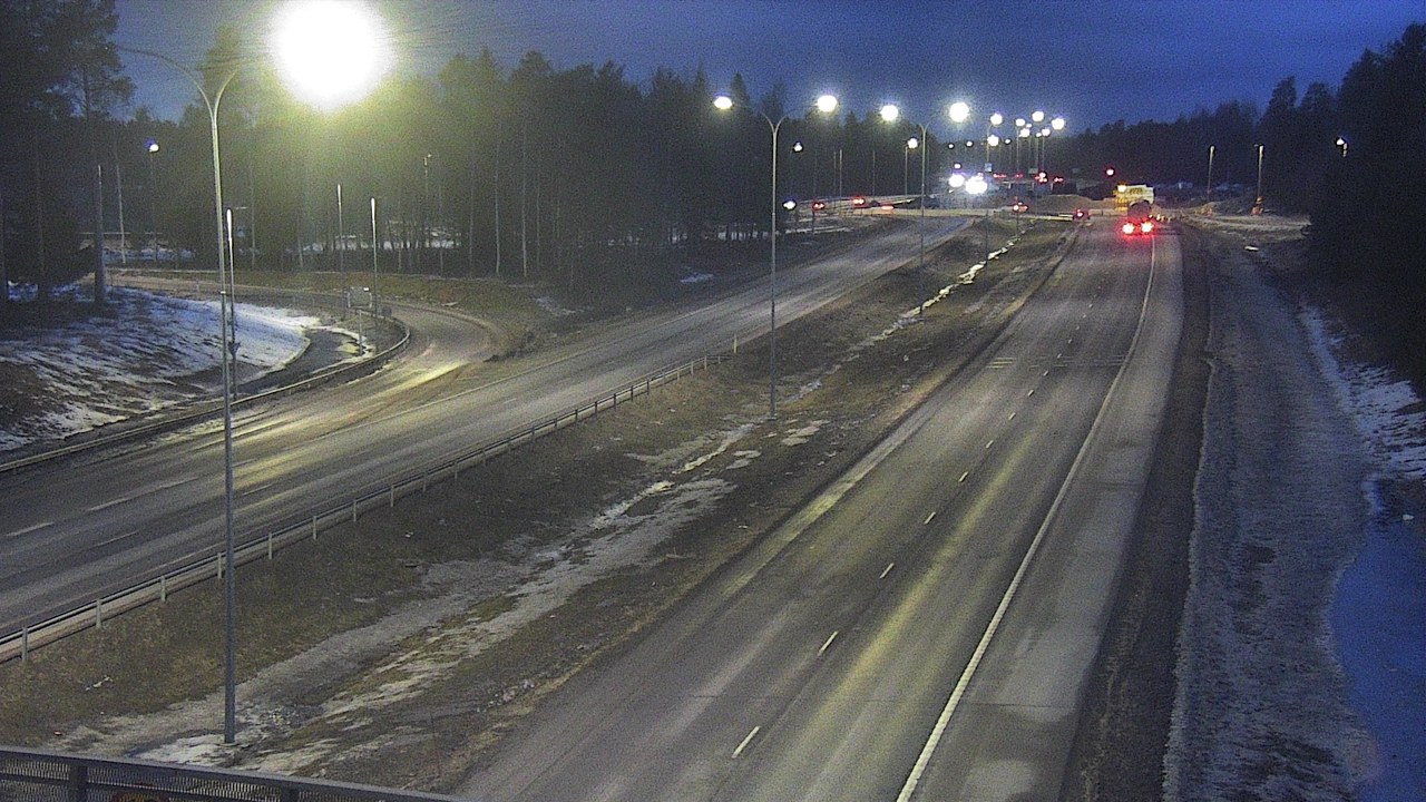 Weather Camera Image Road 4 Oulu, Pateniemi, Oulu, Pohjois-Pohjanmaa