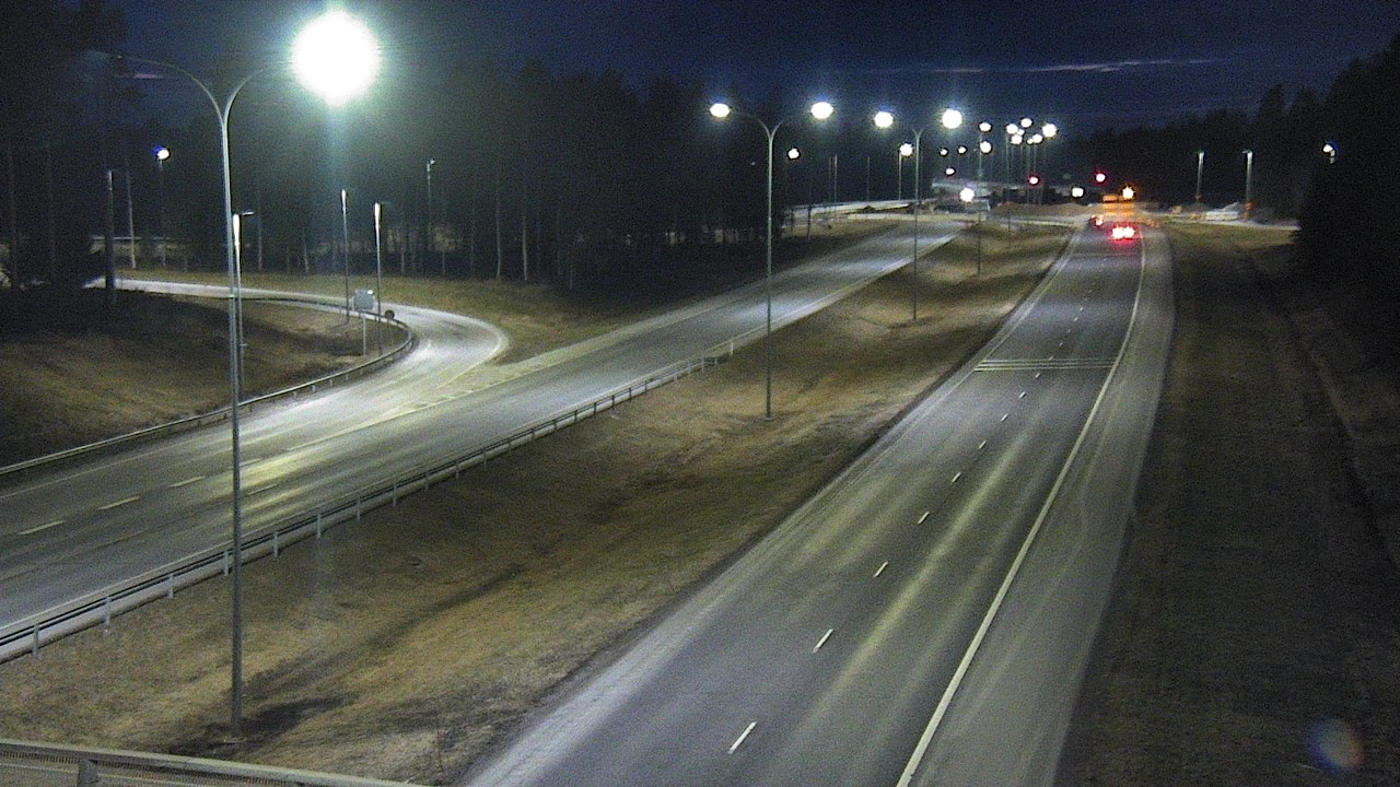 Weather Camera Image Väg 4 Oleåborg, Pateniemi, Oulu, Pohjois-Pohjanmaa