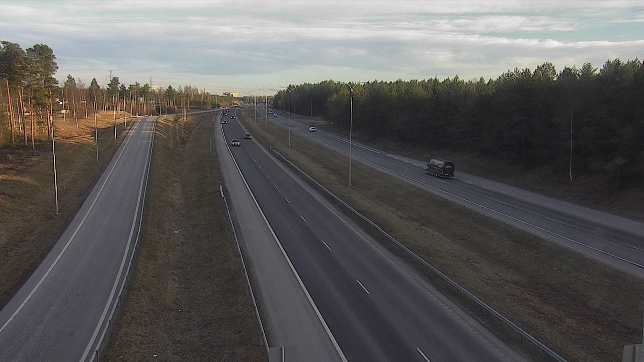 Weather Camera Image Väg 4 Oleåborg, Pateniemi, Oulu, Pohjois-Pohjanmaa