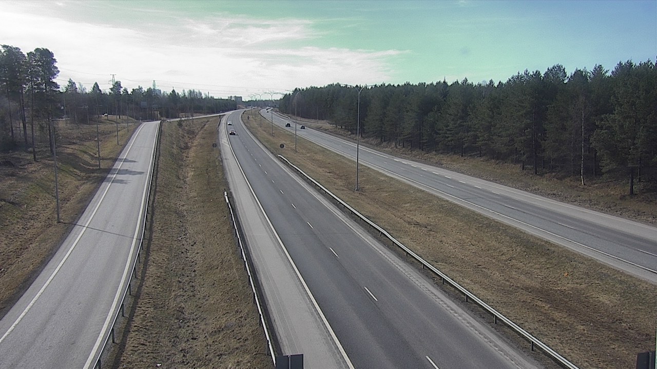 Weather Camera Image Väg 4 Oleåborg, Pateniemi, Oulu, Pohjois-Pohjanmaa