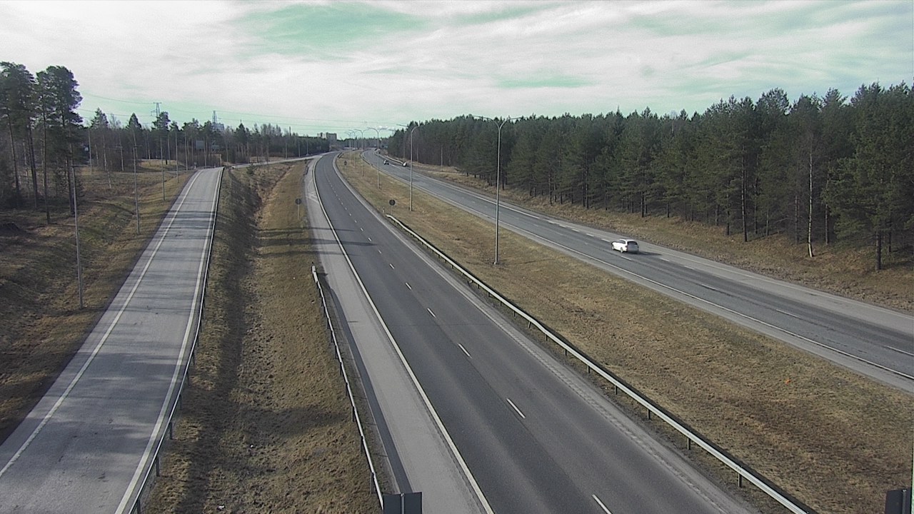 Weather Camera Image Väg 4 Oleåborg, Pateniemi, Oulu, Pohjois-Pohjanmaa