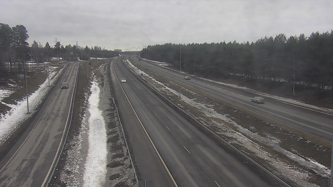 Weather Camera Image Väg 4 Oleåborg, Pateniemi, Oulu, Pohjois-Pohjanmaa