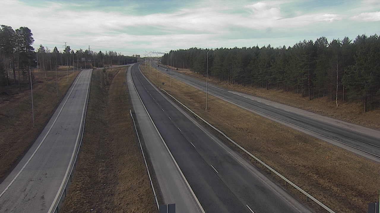 Weather Camera Image Väg 4 Oleåborg, Pateniemi, Oulu, Pohjois-Pohjanmaa