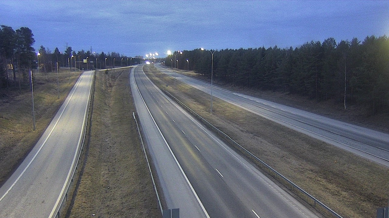 Weather Camera Image Väg 4 Oleåborg, Pateniemi, Oulu, Pohjois-Pohjanmaa