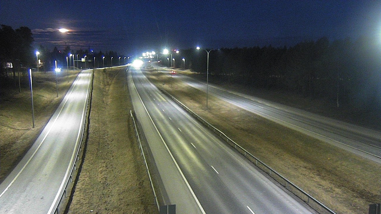 Weather Camera Image Väg 4 Oleåborg, Pateniemi, Oulu, Pohjois-Pohjanmaa