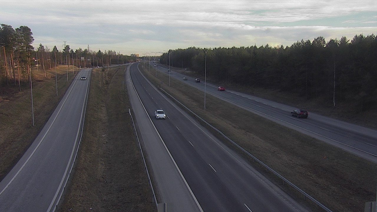 Weather Camera Image Väg 4 Oleåborg, Pateniemi, Oulu, Pohjois-Pohjanmaa