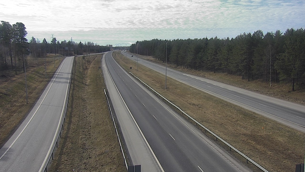 Weather Camera Image Road 4 Oulu, Pateniemi, Oulu, Pohjois-Pohjanmaa