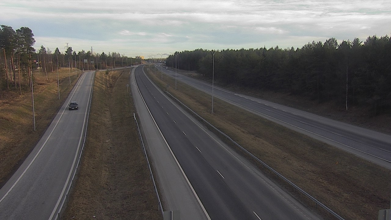 Weather Camera Image Väg 4 Oleåborg, Pateniemi, Oulu, Pohjois-Pohjanmaa