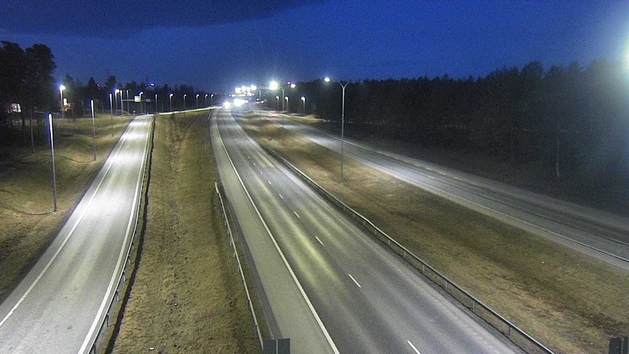 Weather Camera Image Väg 4 Oleåborg, Pateniemi, Oulu, Pohjois-Pohjanmaa